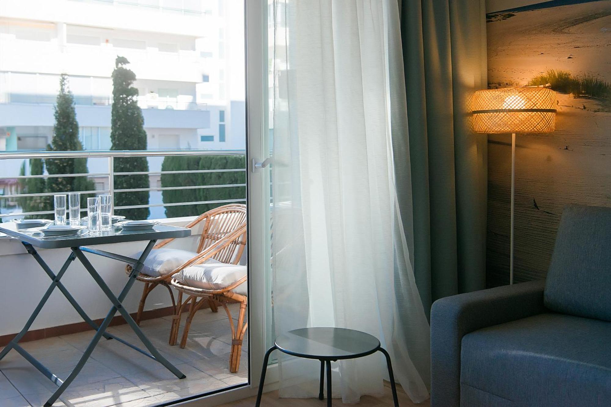 Apartment Welcs 224 Emp Con Terraza Roses